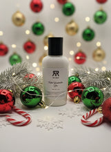Load image into Gallery viewer, Toasted Marshmallow Holiday Gift Box
